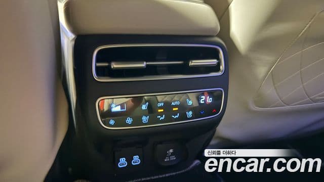 Genesis GV70, 2025 10