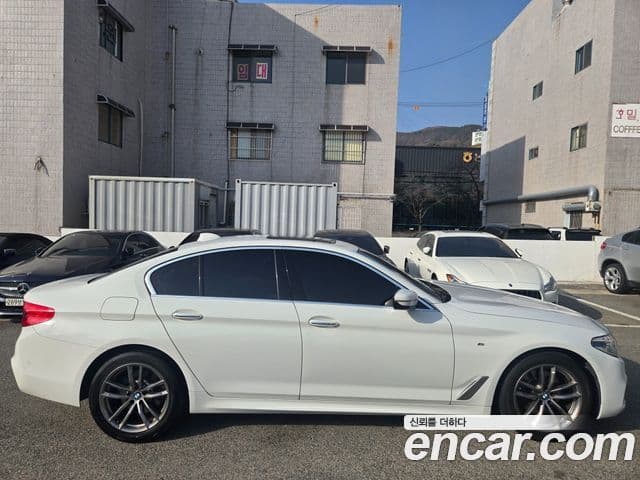 BMW 5시리즈 (G30) 520d M Sport, 2018 все фото
