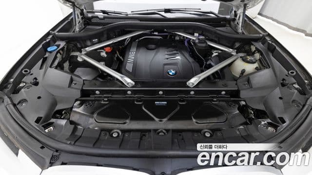 BMW X7 (G07) xDrive 40i M Sport 6인승, 2024 8