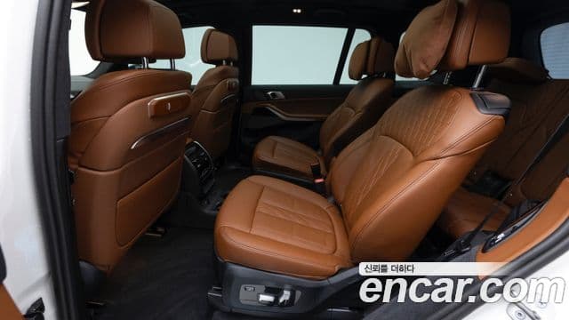 BMW X7 (G07) xDrive 40i M Sport 6인승, 2024 12