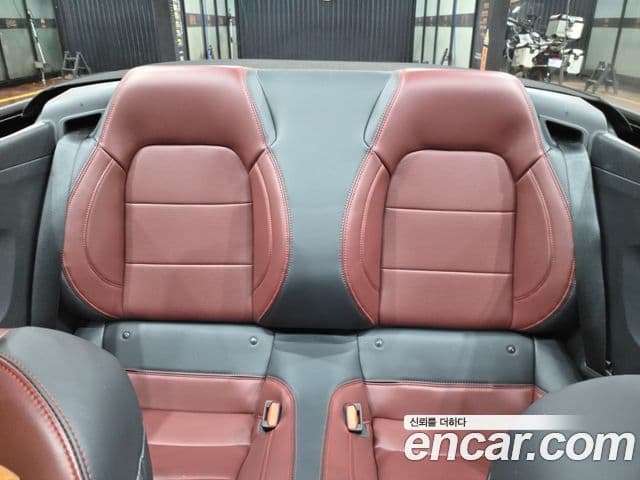 Ford Mustang 7세대 2.3 EcoBoost Premium кабриолет, 2024 7