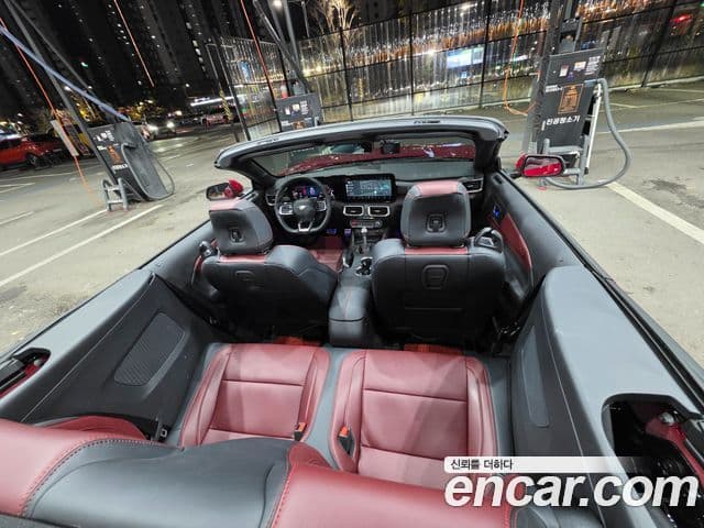Ford Mustang 7세대 2.3 EcoBoost Premium кабриолет, 2024 10