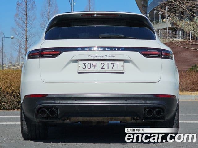 Porsche Cayenne (PO536), 2019 3