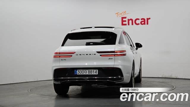 Genesis GV70, 2025 4
