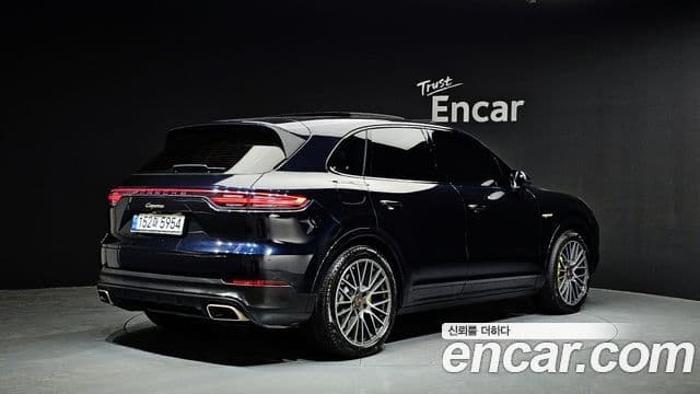 Porsche Cayenne (PO536) 3.0 E-гибрид, 2020 2