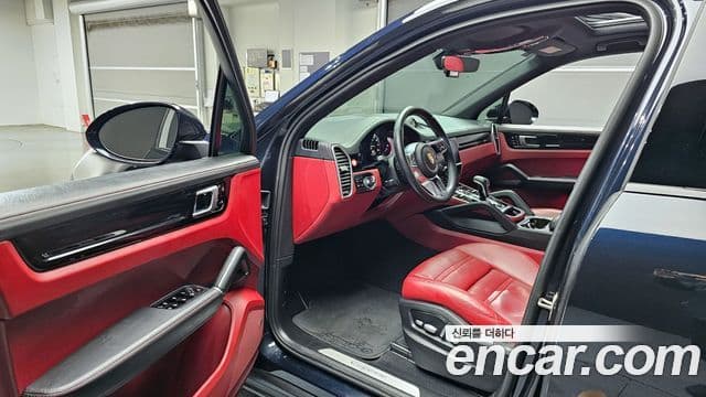 Porsche Cayenne (PO536) 3.0 E-гибрид, 2020 10