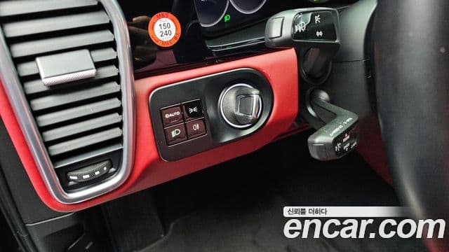 Porsche Cayenne (PO536) 3.0 E-гибрид, 2020 14