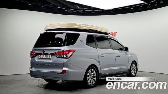 KG모빌리티(SsangYong) Korando 투리스모 4WD outdoor Edition 9인승, 2016 2