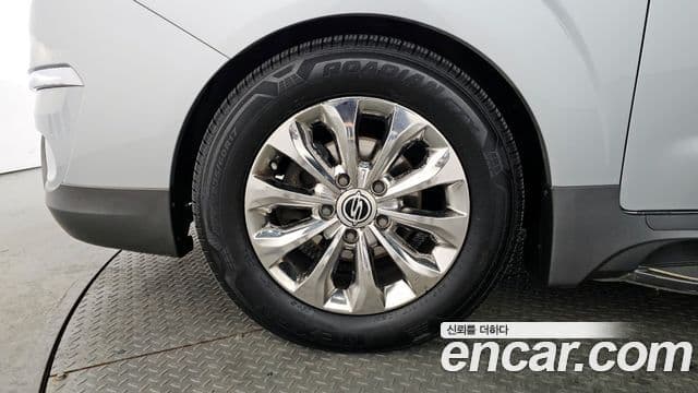 KG모빌리티(SsangYong) Korando 투리스모 4WD outdoor Edition 9인승, 2016 все фото