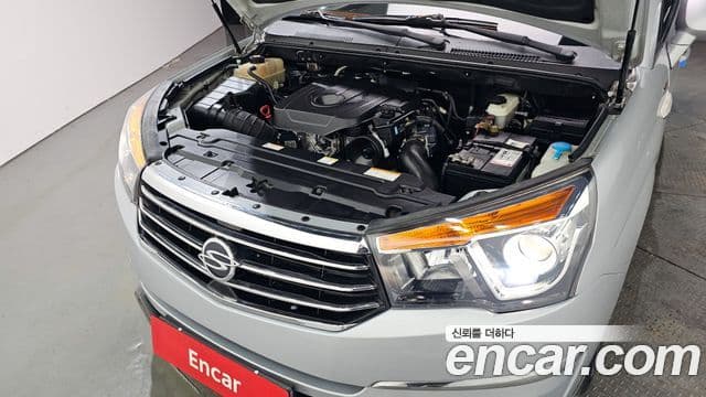 KG모빌리티(SsangYong) Korando 투리스모 4WD outdoor Edition 9인승, 2016 6