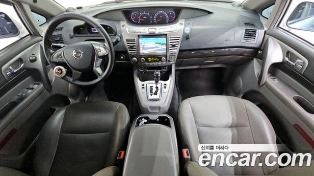 KG모빌리티(SsangYong) Korando 투리스모 4WD outdoor Edition 9인승, 2016 7