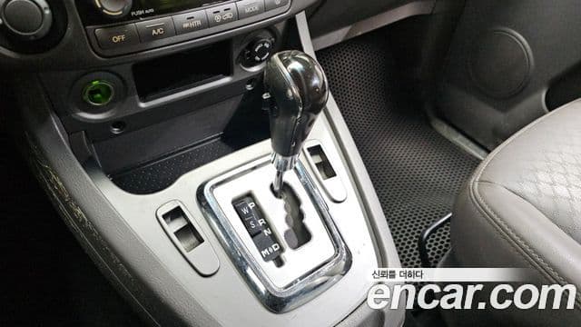 KG모빌리티(SsangYong) Korando 투리스모 4WD outdoor Edition 9인승, 2016 9