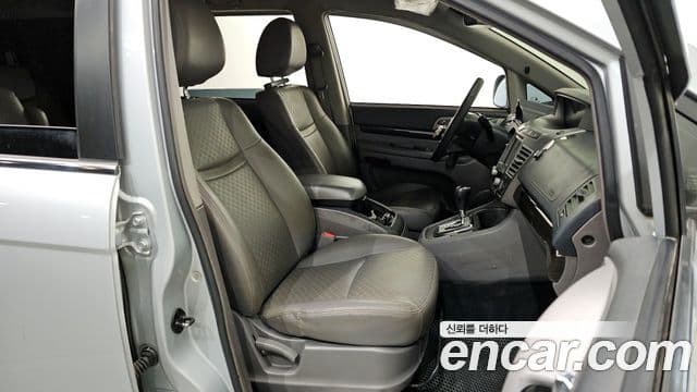 KG모빌리티(SsangYong) Korando 투리스모 4WD outdoor Edition 9인승, 2016 12