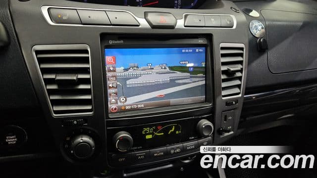 KG모빌리티(SsangYong) Korando 투리스모 4WD outdoor Edition 9인승, 2016 17