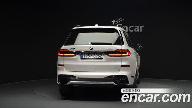 BMW X7 (G07) xDrive 40i M Sport 6인승, 2024 4
