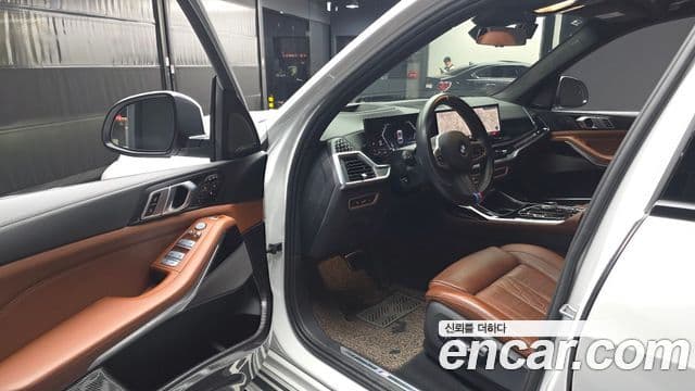 BMW X7 (G07) xDrive 40i M Sport 6인승, 2024 10