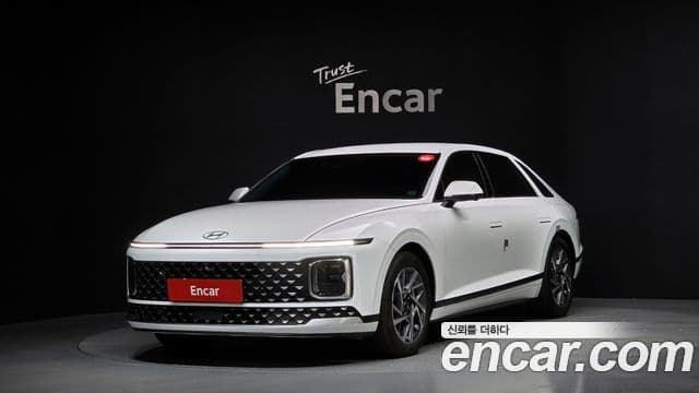 Hyundai Grandeur (GN7) Premium, 2024 1