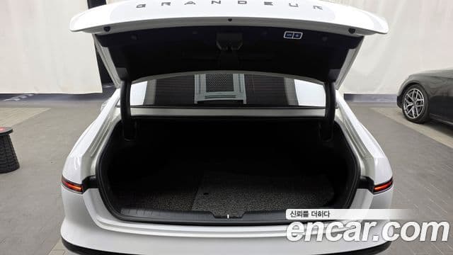 Hyundai Grandeur (GN7) Premium, 2024 20