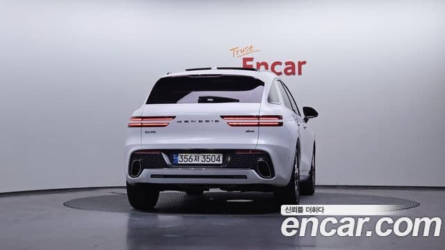 Genesis GV70, 2021 4