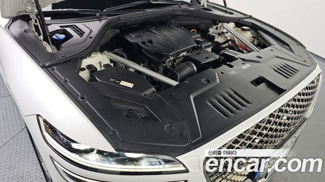 Genesis GV70, 2021 6