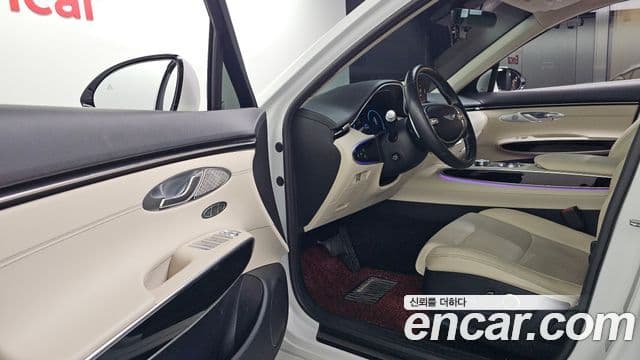 Genesis GV70, 2021 10