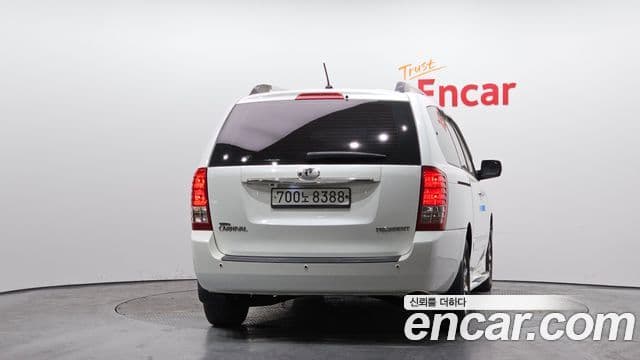 Kia Carnival R President, 2014 4