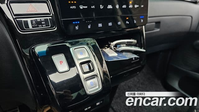 Hyundai Staria Inspiration, 2023 9