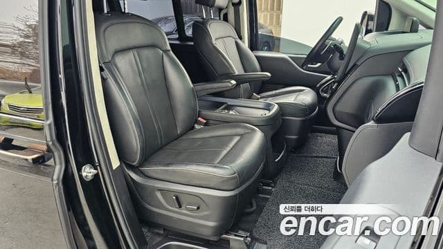 Hyundai Staria Inspiration, 2023 10