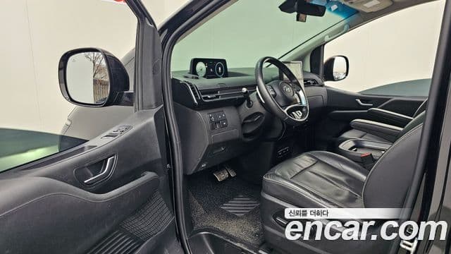 Hyundai Staria Inspiration, 2023 11