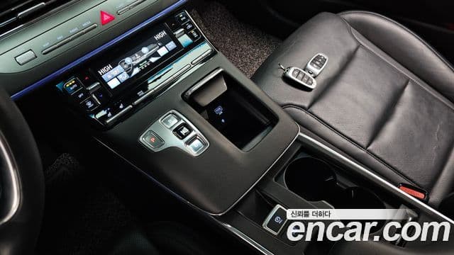 Hyundai The / новый New Grandeur IG гибрид Premium Choice, 2021 9