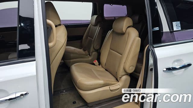 Kia All New Carnival Prestige, 2018 12