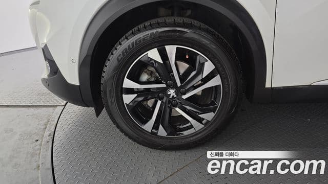 Peugeot 2008 2세대 1.5 BlueHDi GT Line, 2021 все фото