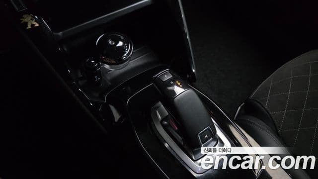Peugeot 2008 2세대 1.5 BlueHDi GT Line, 2021 9