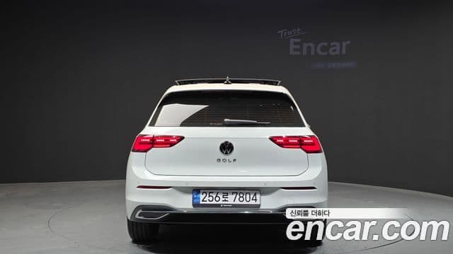 Volkswagen Гольф 8세대 Prestige, 2024 4