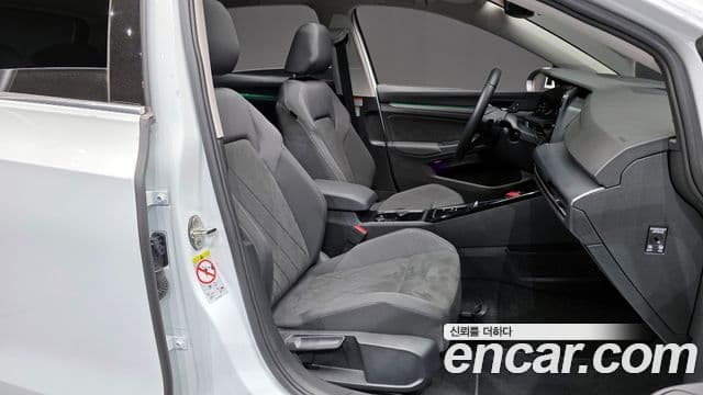 Volkswagen Гольф 8세대 Prestige, 2024 11
