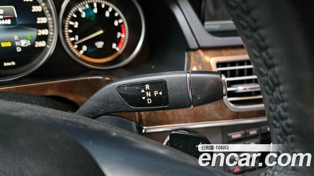 Mercedes-Benz E-класс W212 E200 Elegance, 2014 9