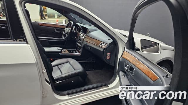 Mercedes-Benz E-класс W212 E200 Elegance, 2014 10