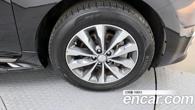 Kia All New Carnival Luxury, 2016 все фото