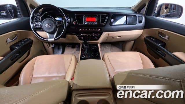 Kia All New Carnival Luxury, 2016 7