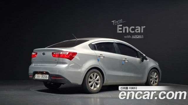 Kia All New Pride Luxury, 2012 2