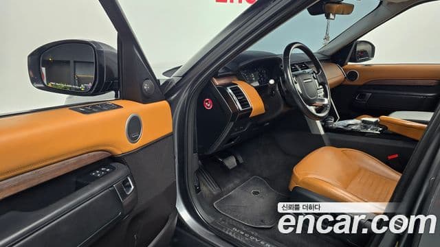 Land Rover Discovery 5 Luxury, 2019 11