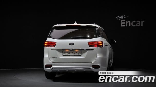 Kia The / новый New Carnival Prestige, 2019 4