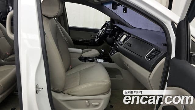 Kia The / новый New Carnival Prestige, 2019 11