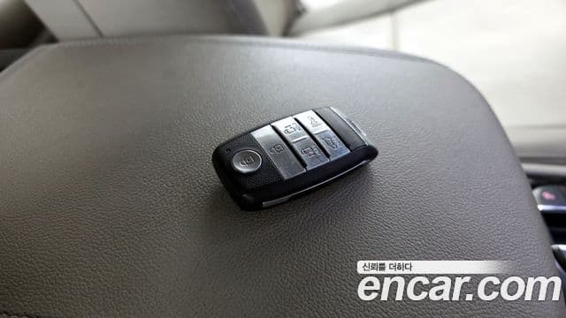 Kia The / новый New Carnival Prestige, 2019 18