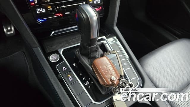 Volkswagen 아테온 2.0 TDI Prestige 4모션, 2022 9