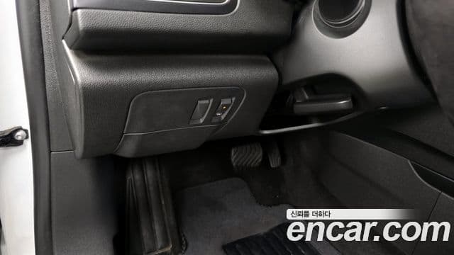 Renault Korea(Samsung) SM6 2.0 LPe SE (для людей с инвалидностью), 2019 18