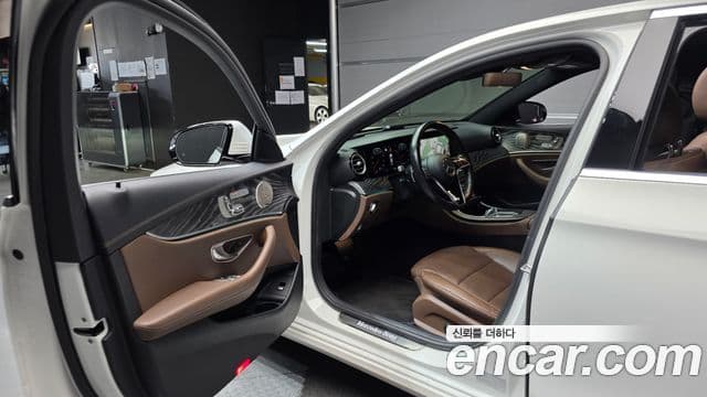 Mercedes-Benz E-класс W213 Avantgarde, 2022 11