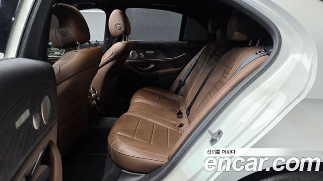 Mercedes-Benz E-класс W213 Avantgarde, 2022 12