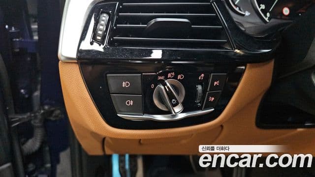 BMW 5시리즈 (G30) 520d M Sport Special Edition, 2018 13