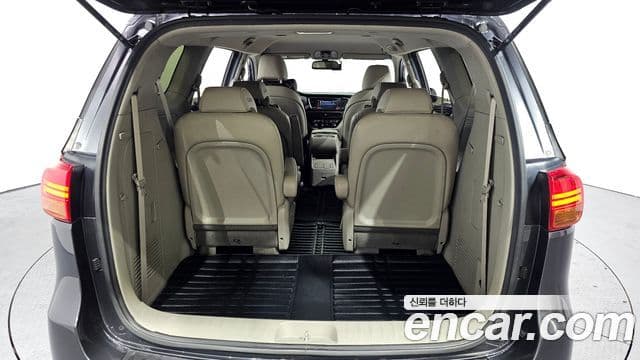 Kia All New Carnival Luxury, 2016 20